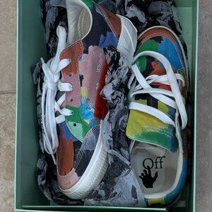 NWT! Off-White Low-Top Vulcanized Canvas Sneakers